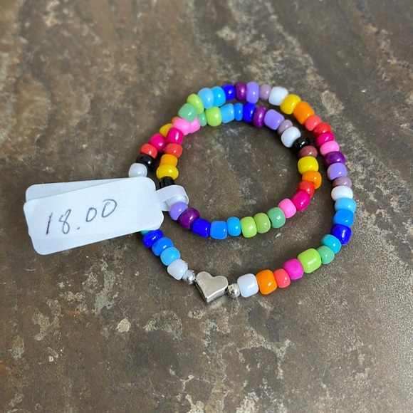 NWT Candy Did It! Handmade Bright Color Beaded Tiny Silver Heart Stretch Anklet - Picture 4 of 4